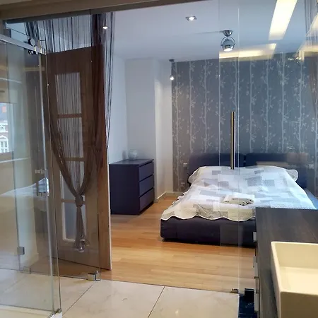 Domotel Tymienieckiego * Łódź